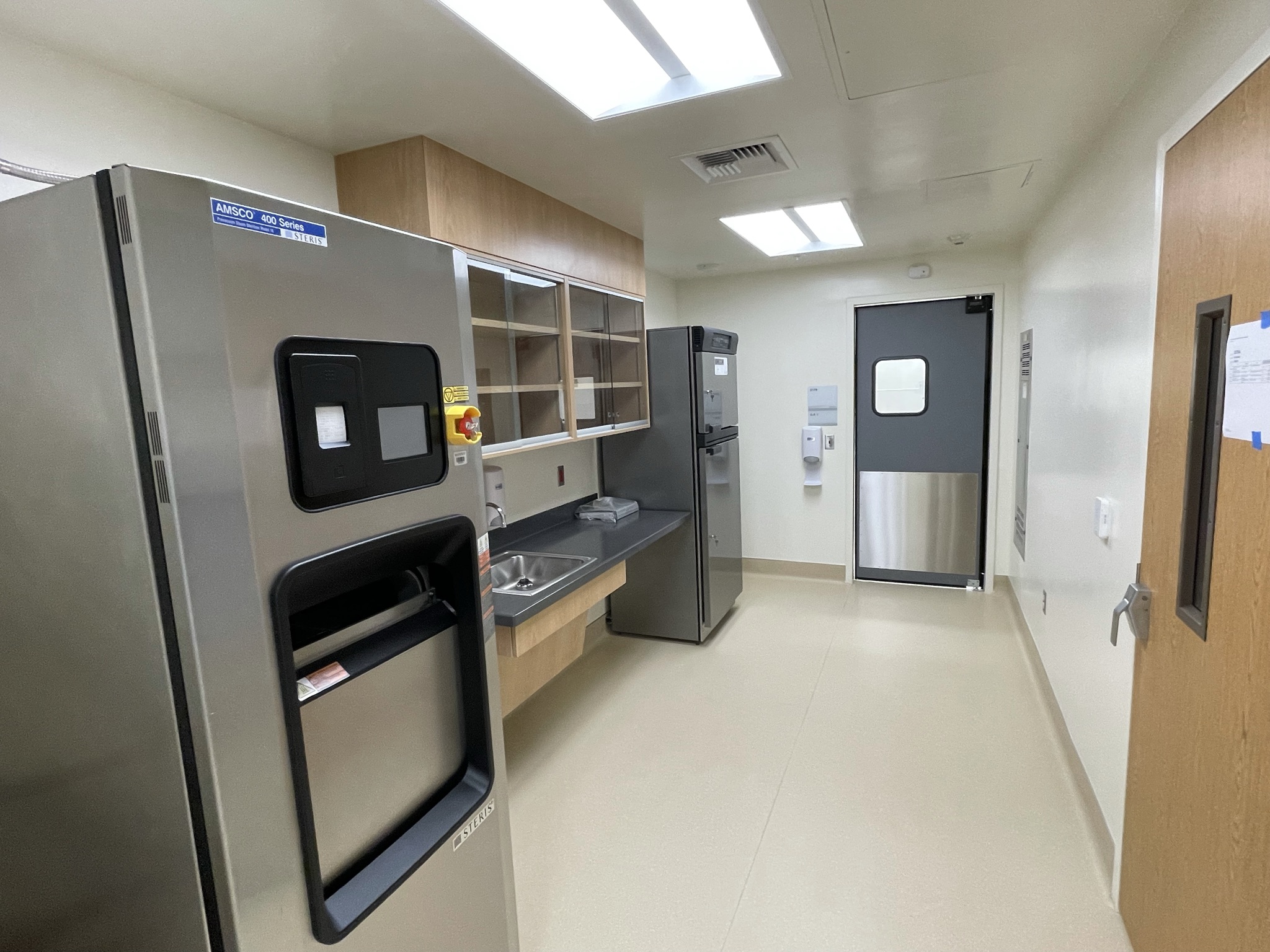 UC Davis Medical Center - 2nd Floor University Tower - New Operating Rooms, PACU, Pre-op, and Support Spaces