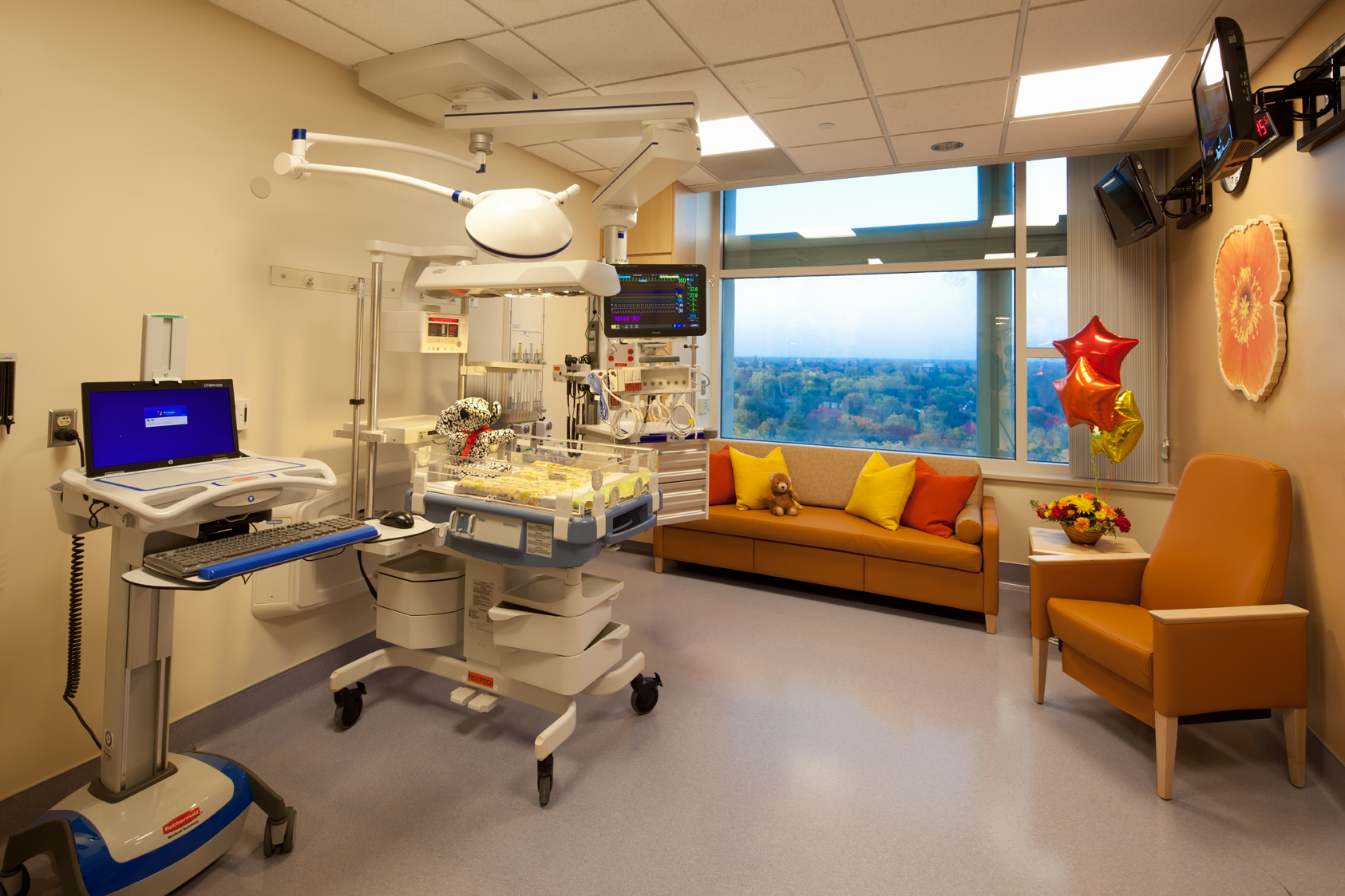 UC Davis Medical Center - Pediatric Intensive Care Unit